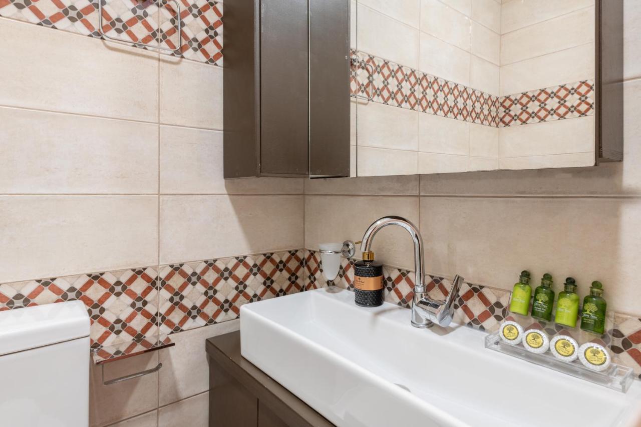 Mironia Apartment Heraklion  Bagian luar foto